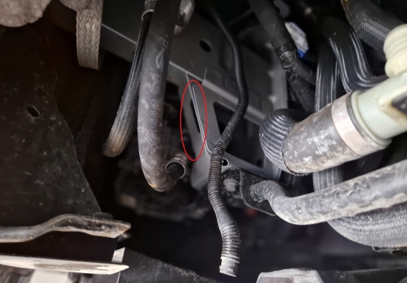 Protetor de Carter de Alumínio Nissan NV300