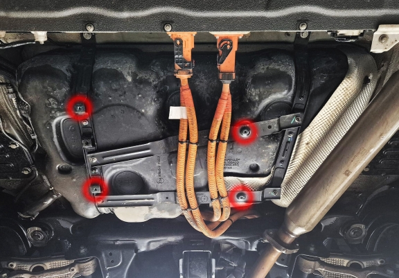 Protetor de aço para o tanque de combustível Chery Tigo 9