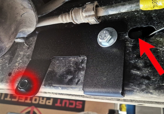 Protetor de aço para o tanque de combustível Ssangyong Rexton